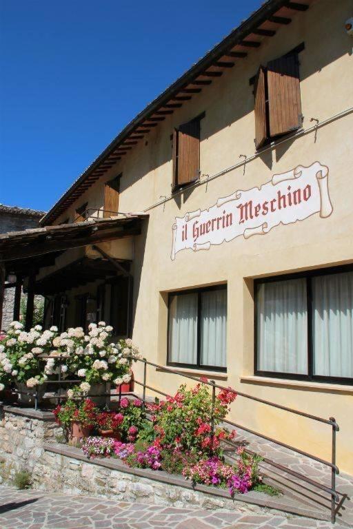 Hotel Guerrin Meschino Montemonaco Exterior foto